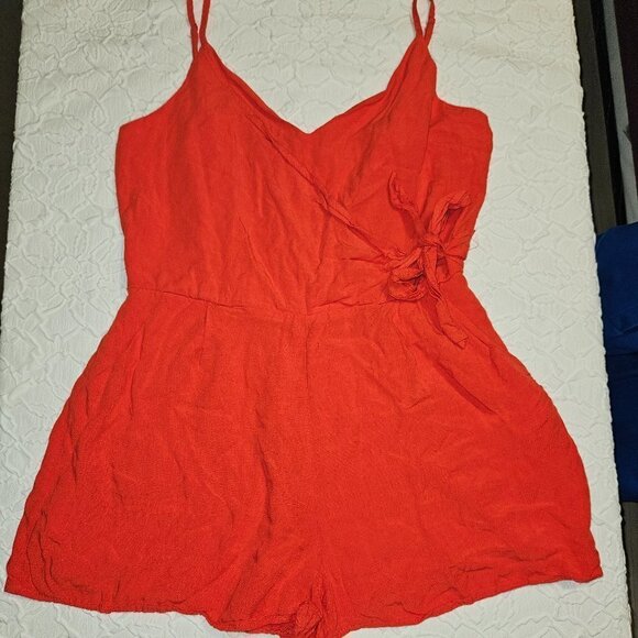 Clothing Los Angeles Red Romper size Med - Picture 1 of 4